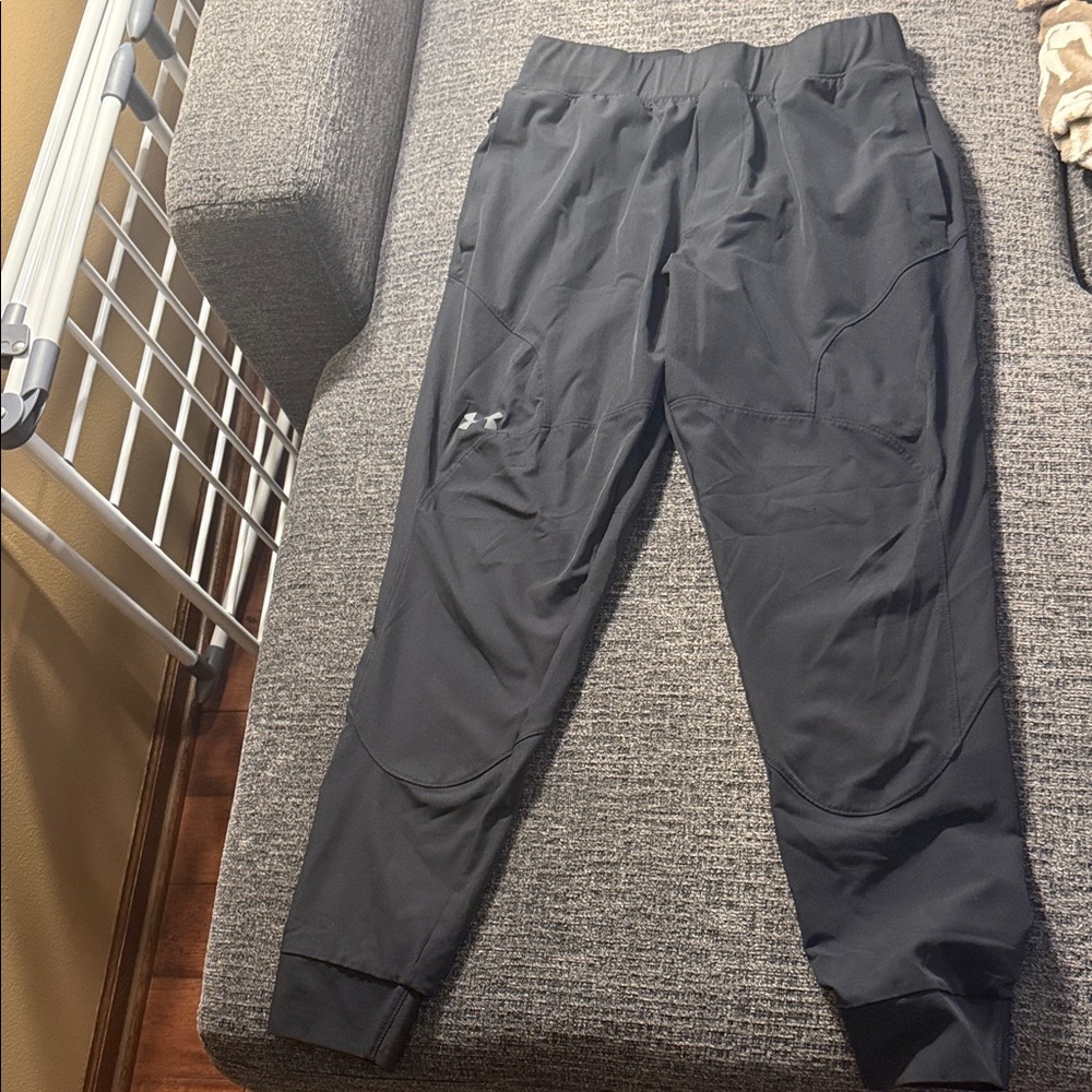 Under Armour Black Fitted Pants